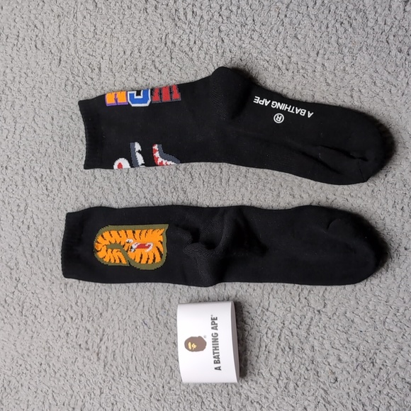 Bape Crew Socks WGM Shark Mouth Tiger Logo Mens Womens Unisex Size 9-11 Black - Picture 2 of 3